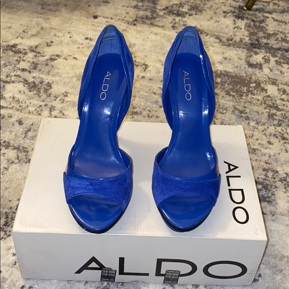 Also shoes - Picture 2 of 5